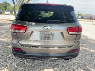 2016 Kia Sorento 2.4L LX - Exterior Rear Center Image